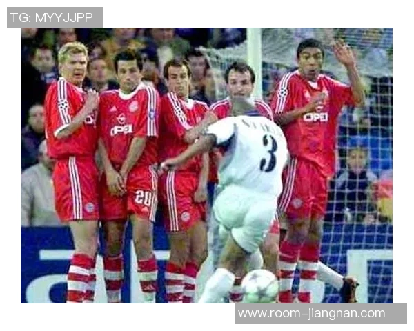 门兴主帅谈少一人作战的荣耀时刻为球队展现的拼搏精神感到无比自豪